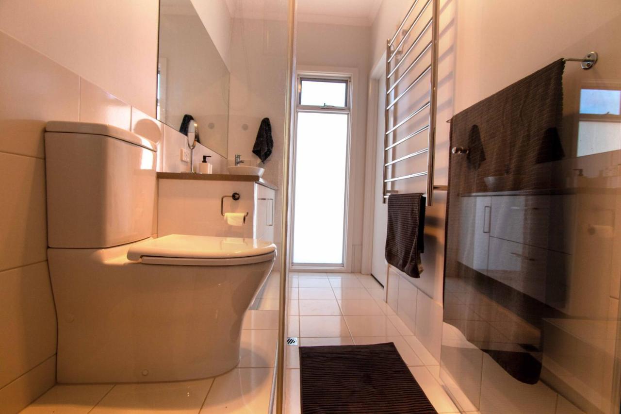 Coorong Island Retreat - Farm Stay At Pet Friendly Property Meningie 外观 照片