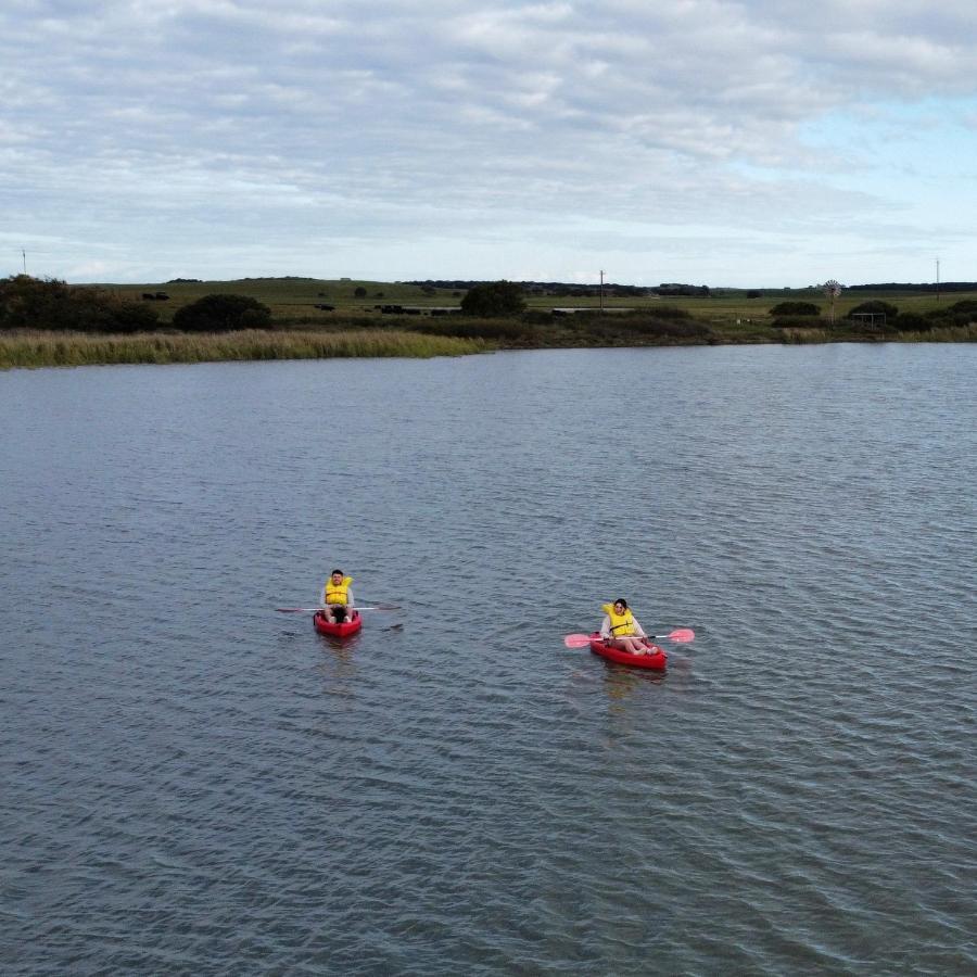 Coorong Island Retreat - Farm Stay At Pet Friendly Property Meningie 外观 照片